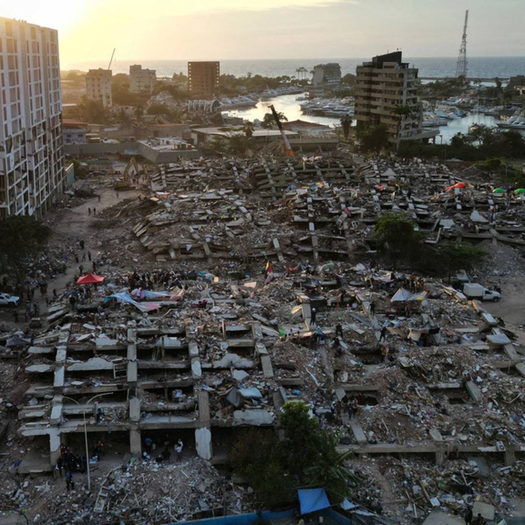 Sepultan a víctimas sin identificar tras los terremotos